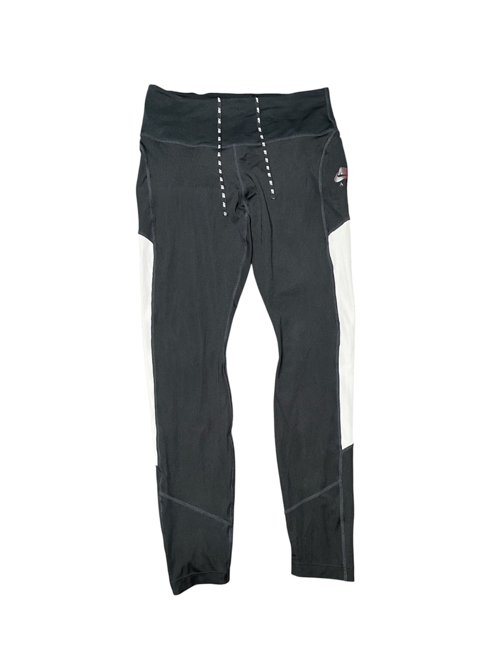 Nike Air Black Leggings with White Side Panels
Form-fitting athletic leggings M